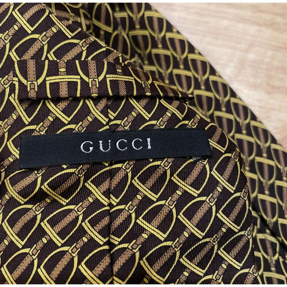 Gucci Necktie Tie Mens Black Gold Horse Bit Print Silk Old Money Luxury Italy